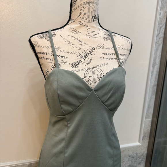 Kendall & Kylie Green Club Mini Dress Size M - Picture 4 of 8